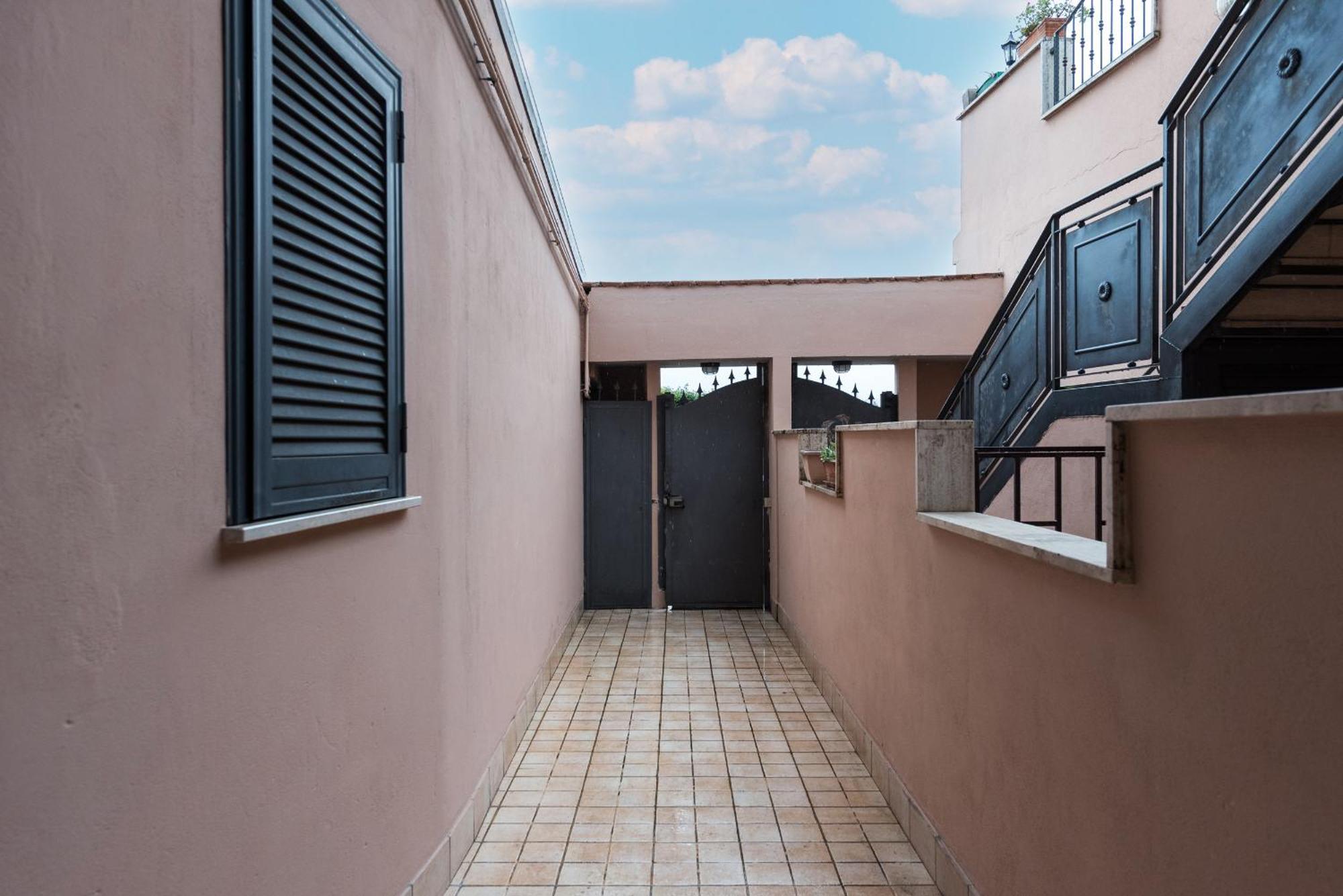 Travelershome Ciampino 170 Station Street Extérieur photo